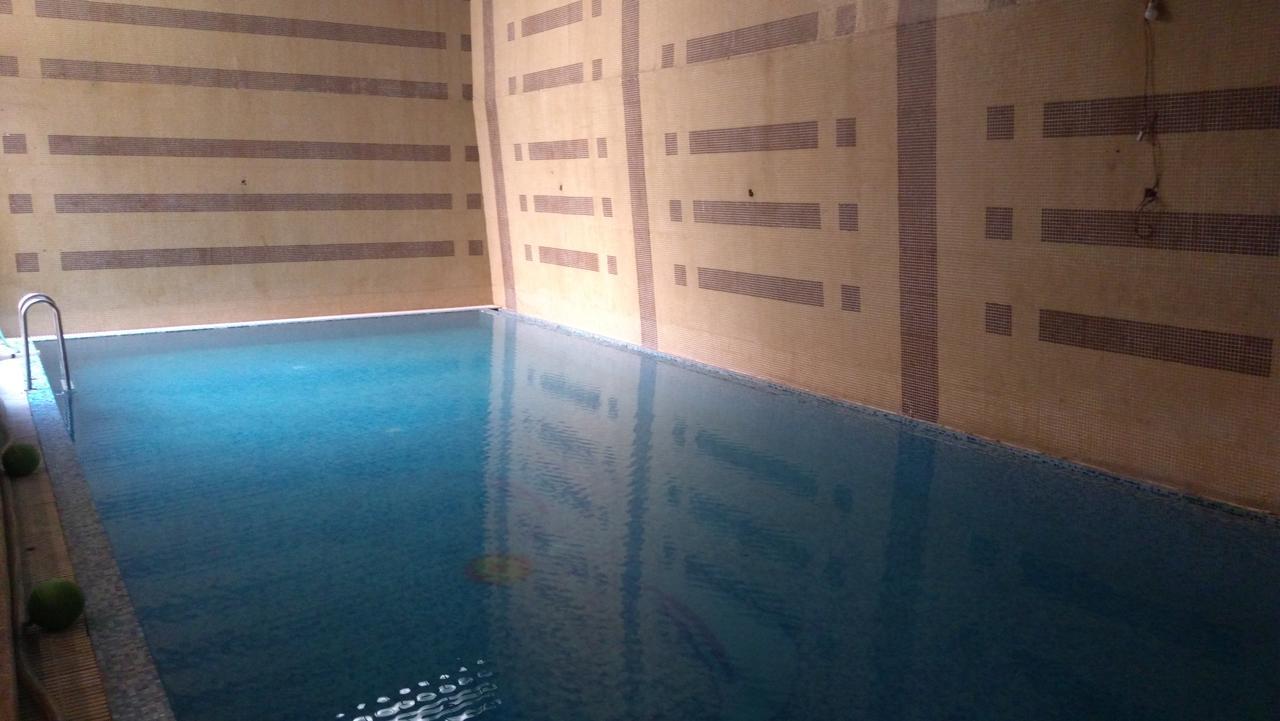 Hotel Bizzotel Gurgaon Exterior photo